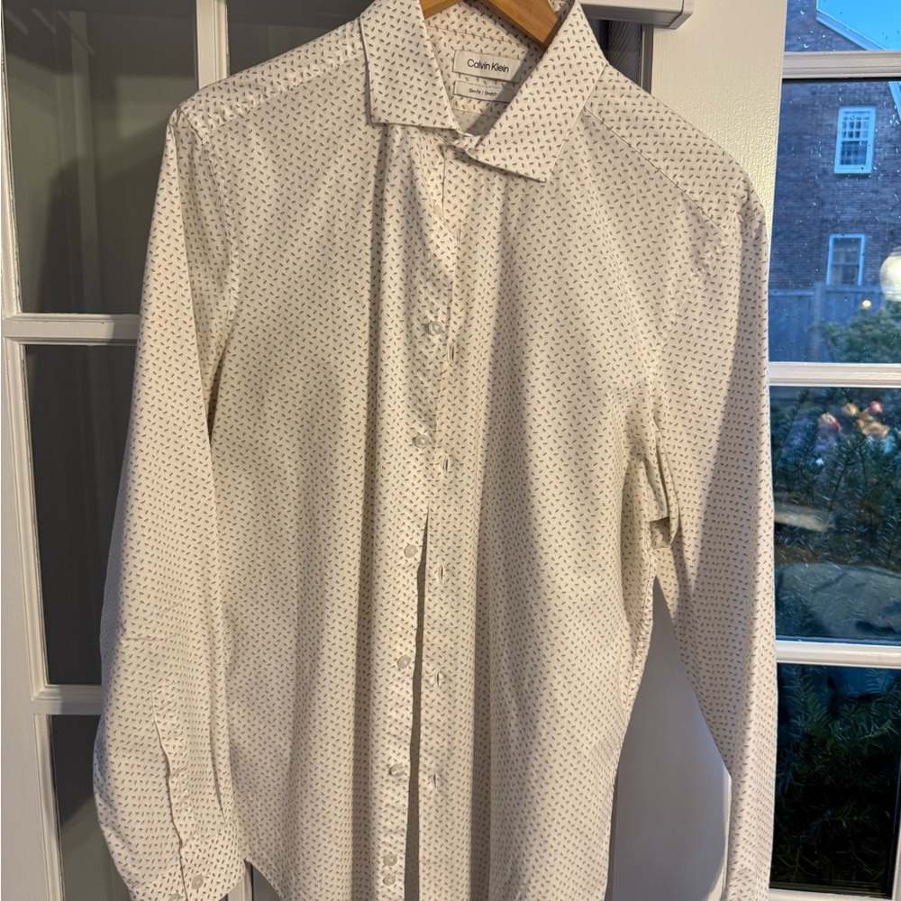 Calvin Klein Men's Shirt with Subtle Pattern